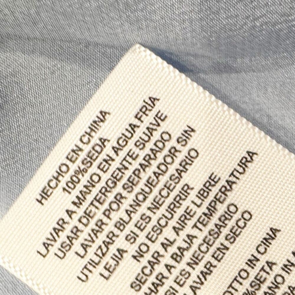 Joie Women's Edesse Pleated 100% Silk Blouse In Powder Blue Size XS NWT - Picture 9 of 10